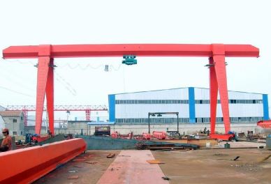 MH Útivistarbátur Gantry Crane 32Ton