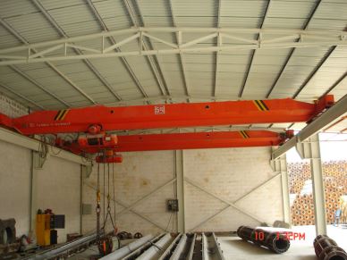 Þráðlaus fjarstýring Single Girder Overhead Crane